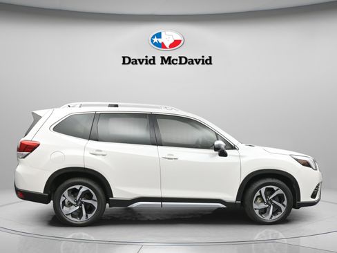 Used 2022 Subaru Forester Touring AWD/4WD image 9