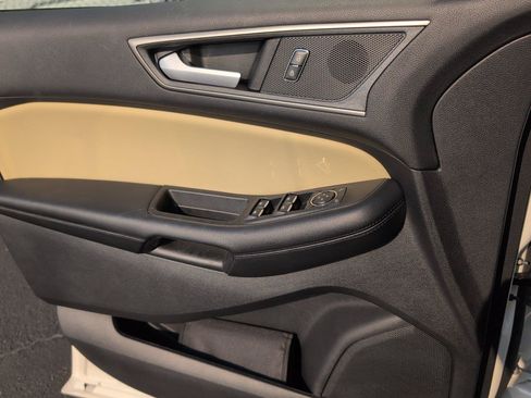 Used 2021 Ford Edge SEL w/ Convenience Package FWD image 15