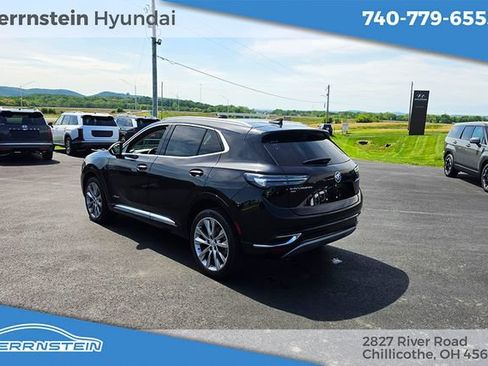Used 2022 Buick Envision Avenir w/ Technology Package II AWD/4WD image 5