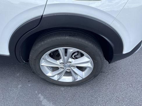 Used 2023 Buick Encore GX Preferred w/ Cold Weather Comfort Package image 12