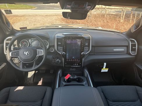 New 2026 RAM 1500 4x4 Crew Cab image 13