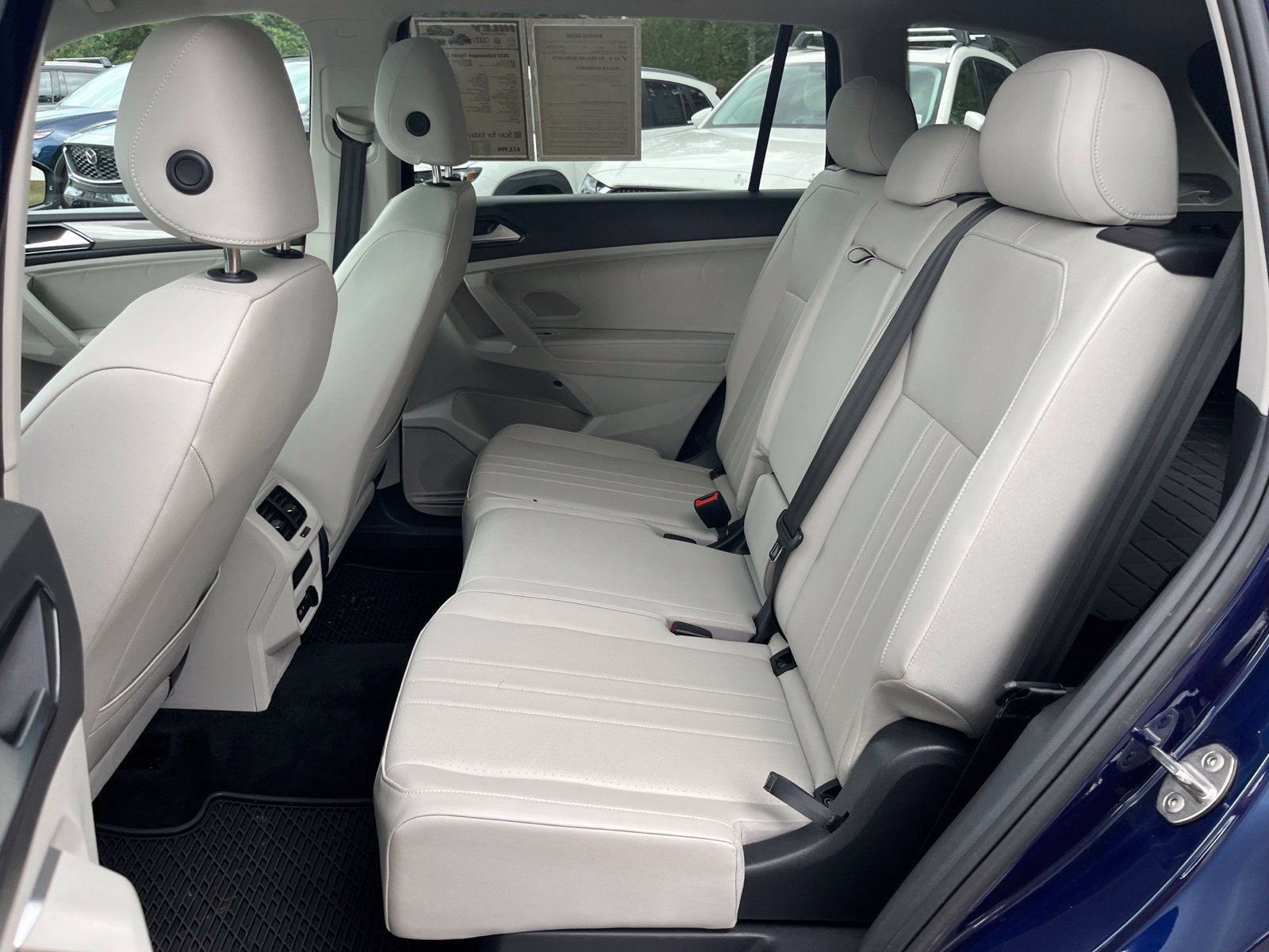 Used 2023 Volkswagen Tiguan SE FWD image 28