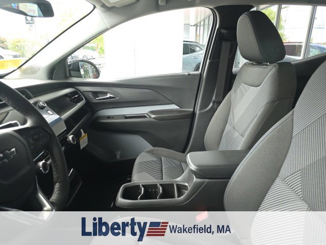 New 2027 Chevrolet Bolt LT w/ Comfort Package FWD image 7