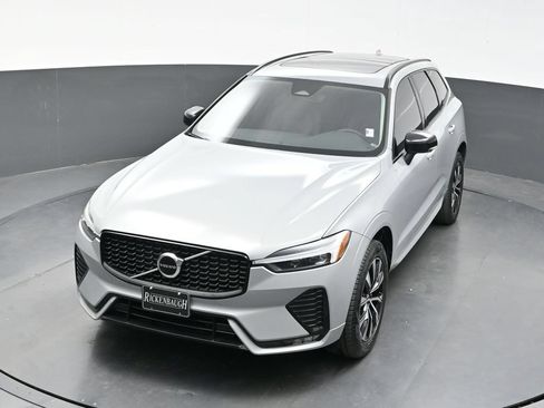Used 2024 Volvo XC60 B5 Core w/ Protection Package Premier AWD/4WD image 33