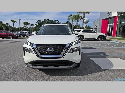 Used 2023 Nissan Rogue SV FWD image 19