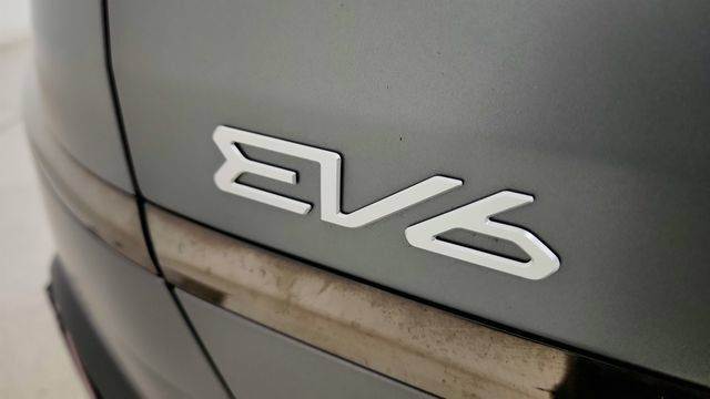 Used 2024 Kia EV6 GT AWD/4WD image 32