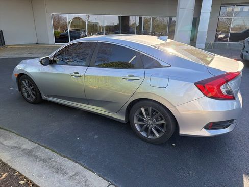 Used 2019 Honda Civic EX-L image 5