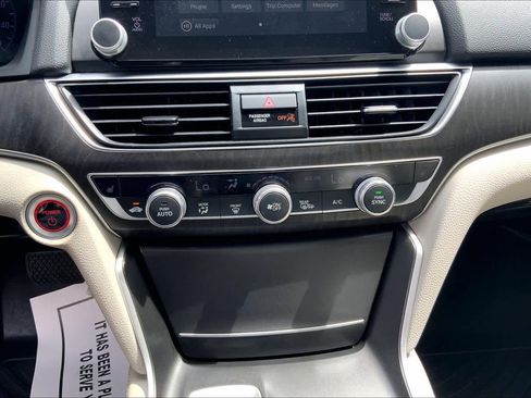 Used 2018 Honda Accord EX-L image 34