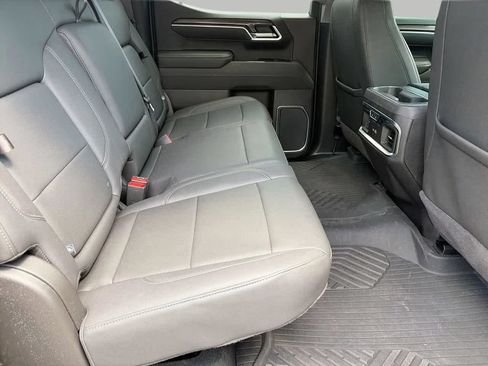 Used 2025 Chevrolet Silverado 1500 LTZ AWD/4WD image 14