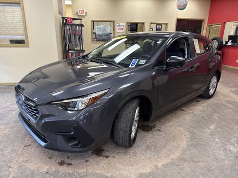 Used 2025 Subaru Impreza 2.0i image 3