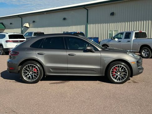 Used 2015 Porsche Macan Turbo AWD/4WD image 35