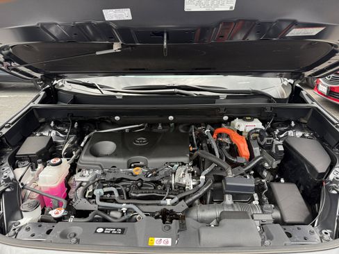 Used 2021 Toyota RAV4 Limited AWD/4WD image 19