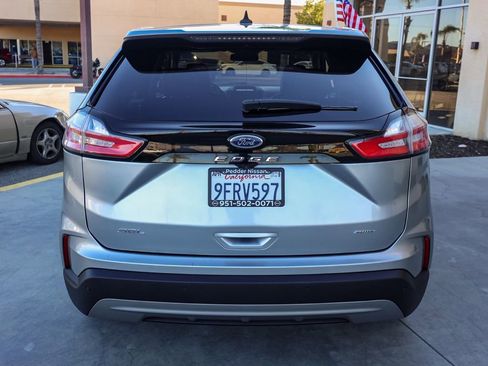 Used 2023 Ford Edge SEL image 4