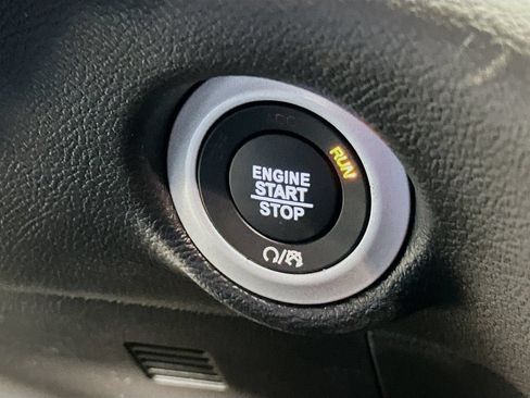 New 2026 Chrysler Voyager LX FWD image 18