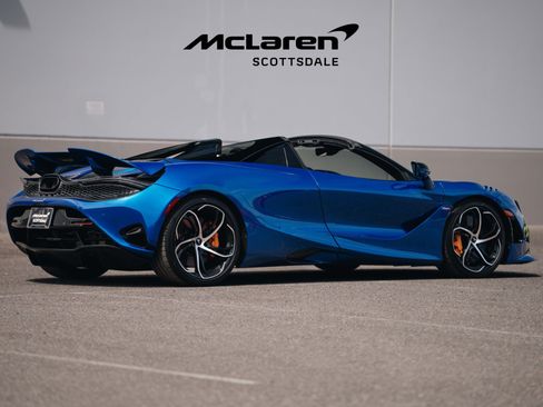 Used 2024 McLaren 750S Spider RWD image 10