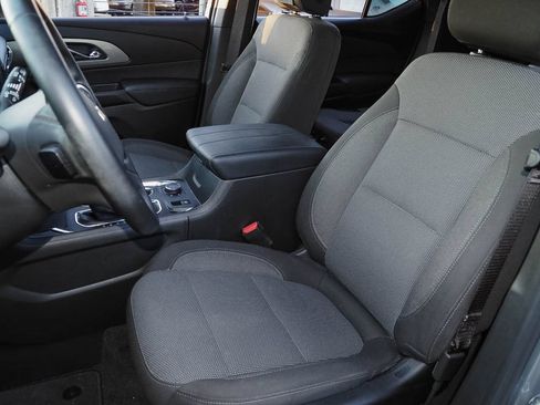 Used 2024 Chevrolet Traverse LT AWD/4WD image 8