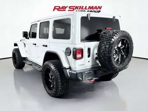 Used 2018 Jeep Wrangler Unlimited Rubicon AWD/4WD image 5