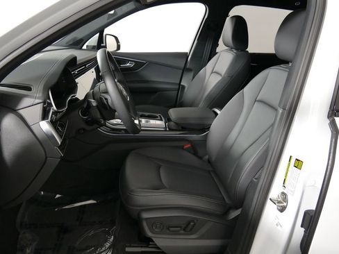 Used 2025 Audi Q7 3.0T Premium Plus w/ Premium Plus Package AWD/4WD image 20