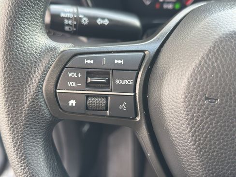 Used 2025 Honda CR-V EX image 18