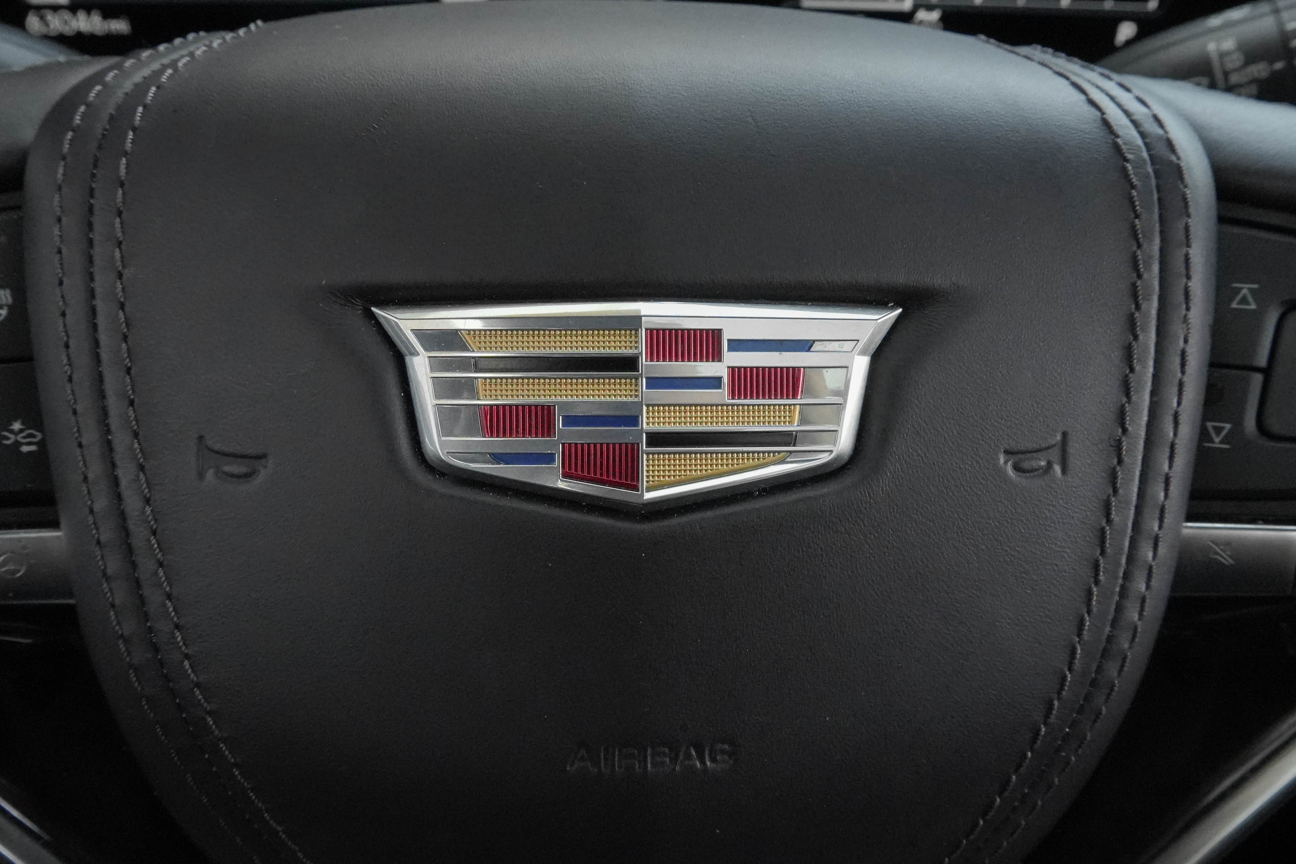 Used 2021 Cadillac Escalade Sport Platinum AWD/4WD image 19