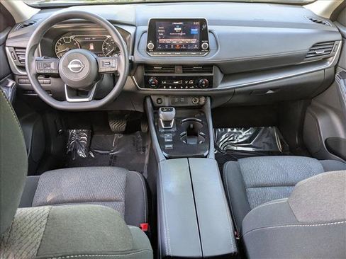 Used 2024 Nissan Rogue SV FWD image 17