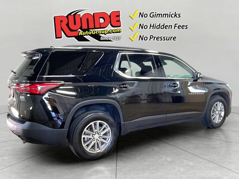 Used 2023 Chevrolet Traverse LT AWD/4WD image 6