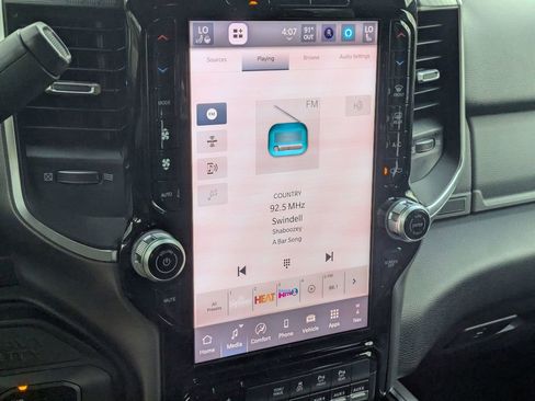 New 2026 RAM 2500 Big Horn AWD/4WD image 18