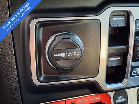 Used 2024 Jeep Gladiator Rubicon w/ Technology Group AWD/4WD image 25