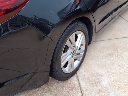 Used 2019 Hyundai Elantra Value Edition FWD image 22