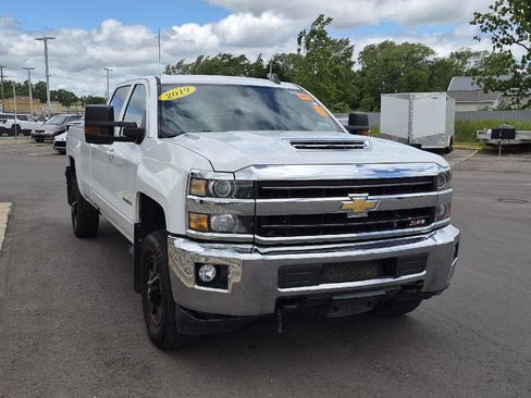Used 2019 Chevrolet Silverado 2500 LT w/ Z71 Package, Off-Road AWD/4WD image 2