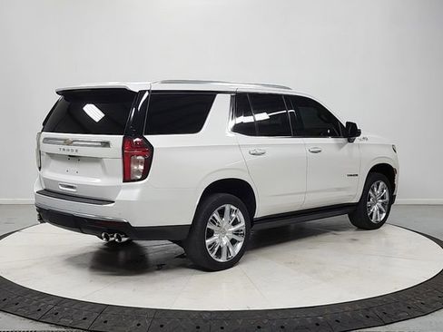 Used 2021 Chevrolet Tahoe High Country w/ Premium Package AWD/4WD image 7