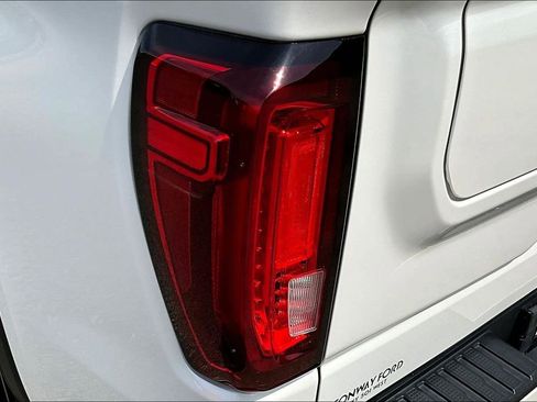 Used 2023 GMC Sierra 1500 Denali Ultimate AWD/4WD image 25