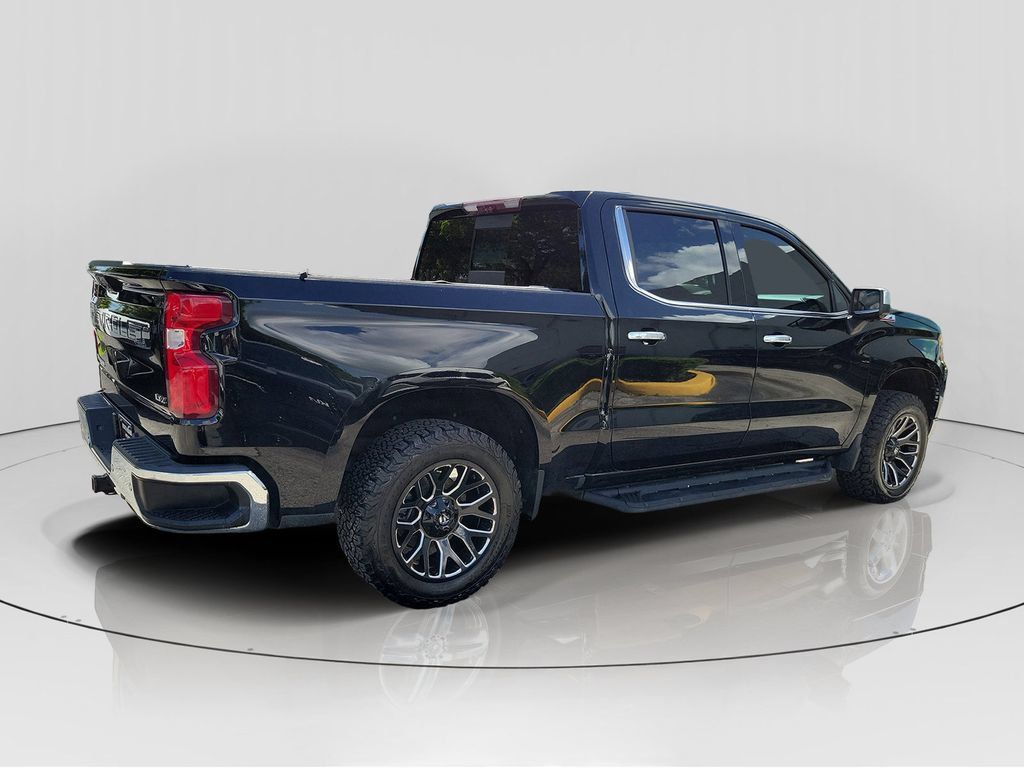 Used 2022 Chevrolet Silverado 1500 LTZ w/ Technology Package AWD/4WD image 7
