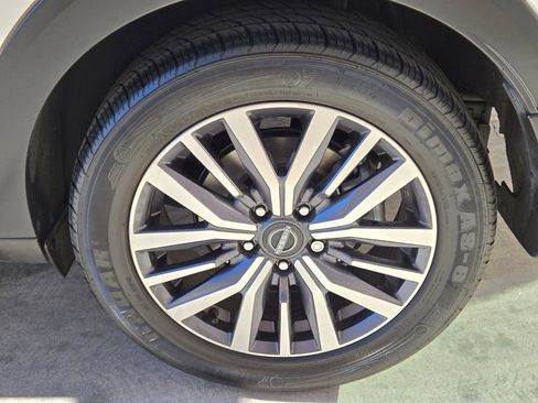 Used 2024 Nissan Kicks SV FWD image 10
