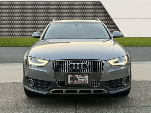 Used 2016 Audi A4 Premium Plus w/ Technology Package image 4