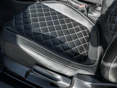 Used 2019 Volkswagen Beetle 2.0T Final Edition SEL image 33