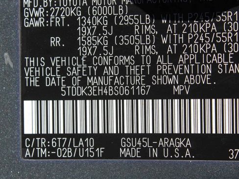 Used 2011 Toyota Highlander Limited w/ Tow Pkg AWD/4WD image 13