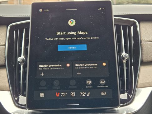 New 2026 Volvo XC90 B6 Plus w/ Protection Package Premier image 17