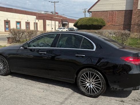 Used 2025 Mercedes-Benz C 300 Sedan image 8