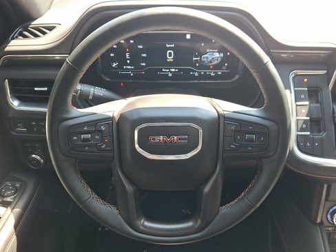 Used 2023 GMC Yukon XL AT4 AWD/4WD image 23