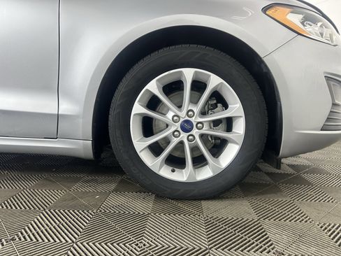 Used 2020 Ford Fusion SE image 44