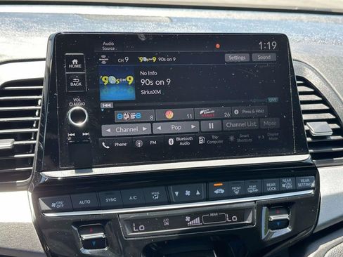Certified 2025 Honda Odyssey EX-L image 24