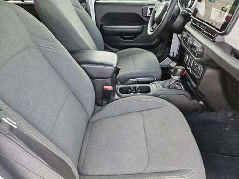 Used 2024 Jeep Wrangler Unlimited Sport AWD/4WD image 14
