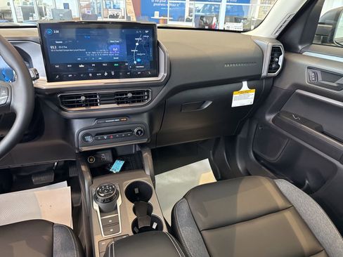 New 2025 Ford Bronco Sport Outer Banks w/ Sasquatch Outer Banks Package AWD/4WD image 13