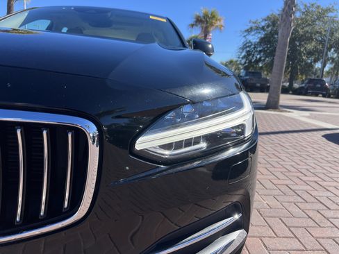 Used 2017 Volvo S90 T5 Inscription w/ Vision Package image 6