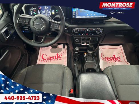 Used 2024 Jeep Wrangler Unlimited w/ Convenience Group AWD/4WD image 25