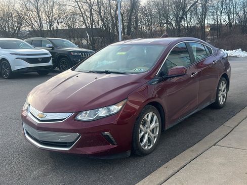 Used 2017 Chevrolet Volt Premier w/ Driver Confidence II Package image 2