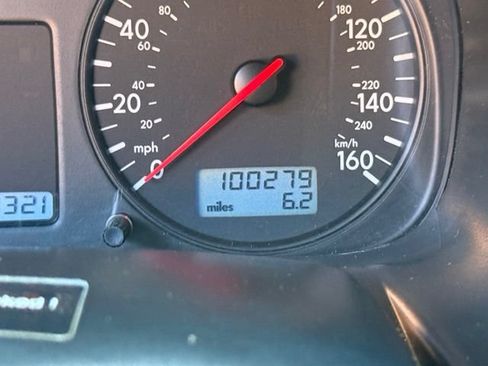 Used 2003 Volkswagen Eurovan MV FWD image 15