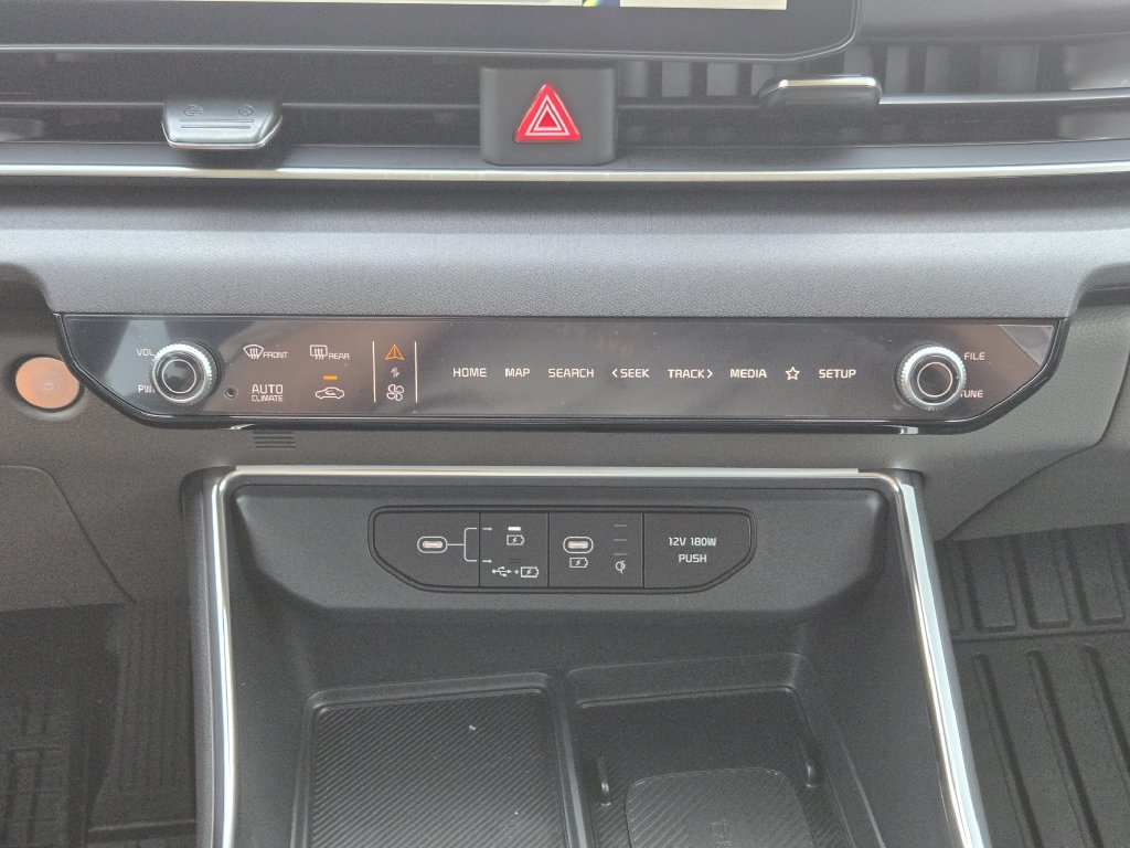New 2026 Kia Carnival SX FWD image 17