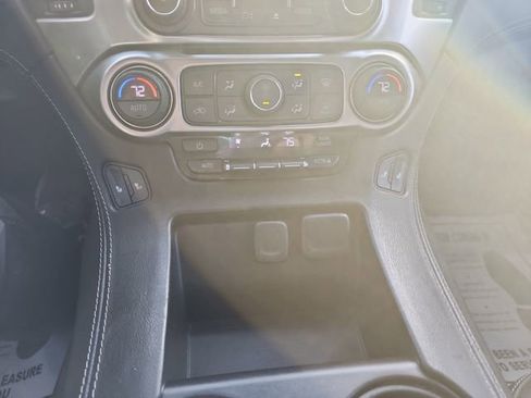 Used 2020 Chevrolet Tahoe LT image 30